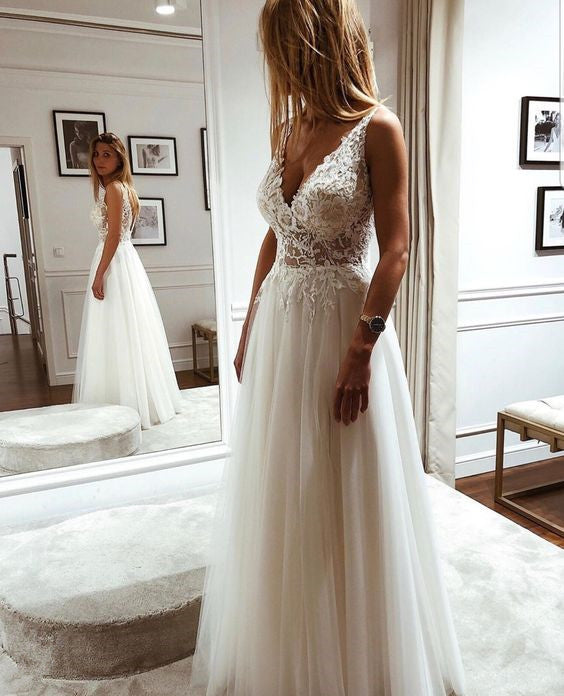 Tulle Lace A-line V-neck Wedding Dresses