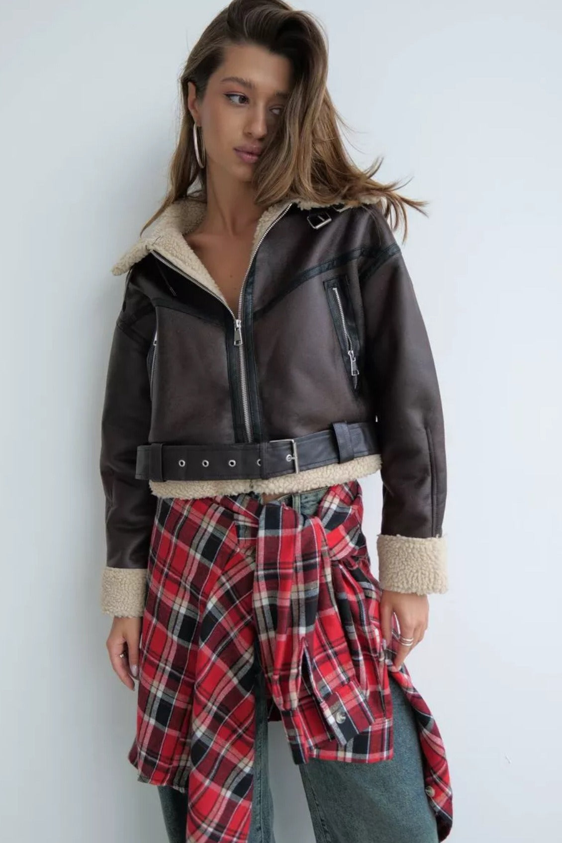 Elegant Vintage Sherpa-Lapel Short Coat for Stylish Comfort