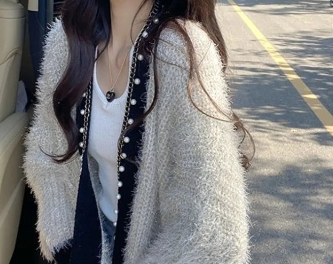 V-neck Fleece Thick Knitting Cardigan 4