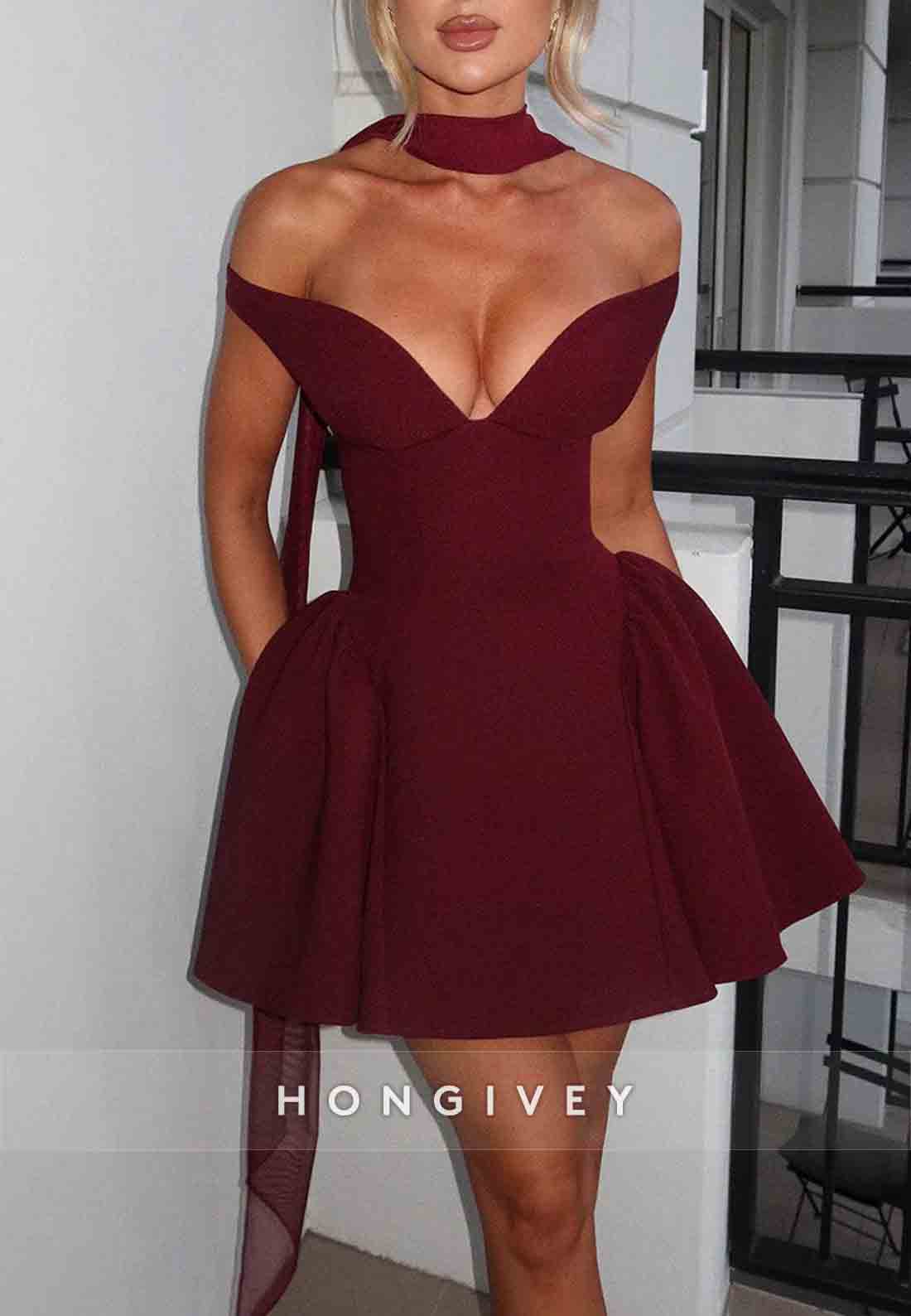 Sexy Off the Shoulder Pleated Low V-Neck Princess Short Homecoming Dresses