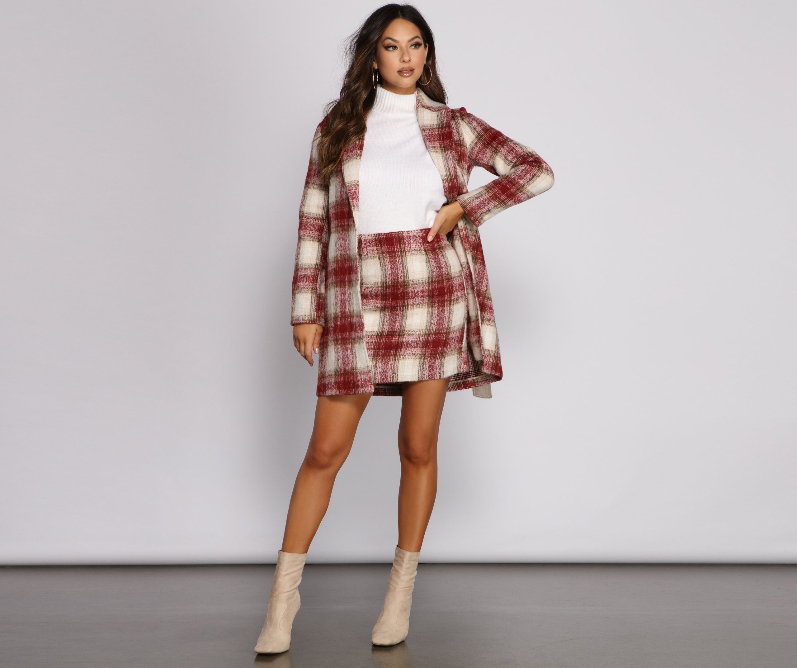 Chic In Plaid Mini Skirt - Fashionpara