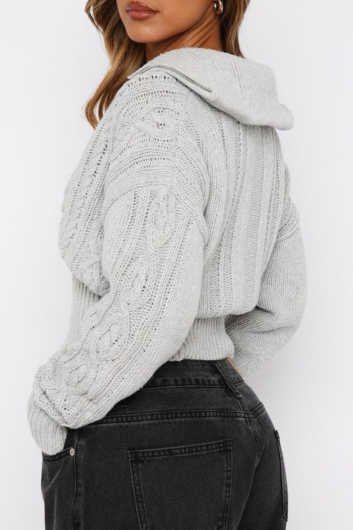Cable Knit Hooded Cropped Cardigan 3