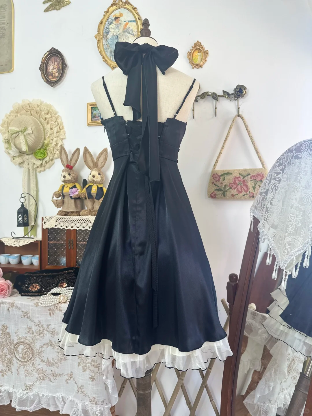 Vintage Black Halter Satin Formal Homecoming Dress Short Party Dress D529