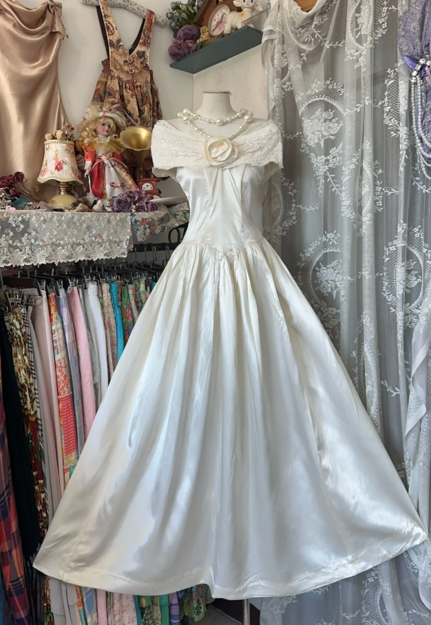 Elegant Off The Shoulder Ivory White Satin A Line Long Wedding Guest Dress Birthday Party Dress D1619