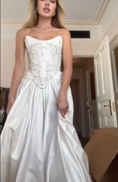 A Line Lace Up Back Strapless Wedding Dresses,Simple Bridal Gowns,Long Beautiful Bridal Gown