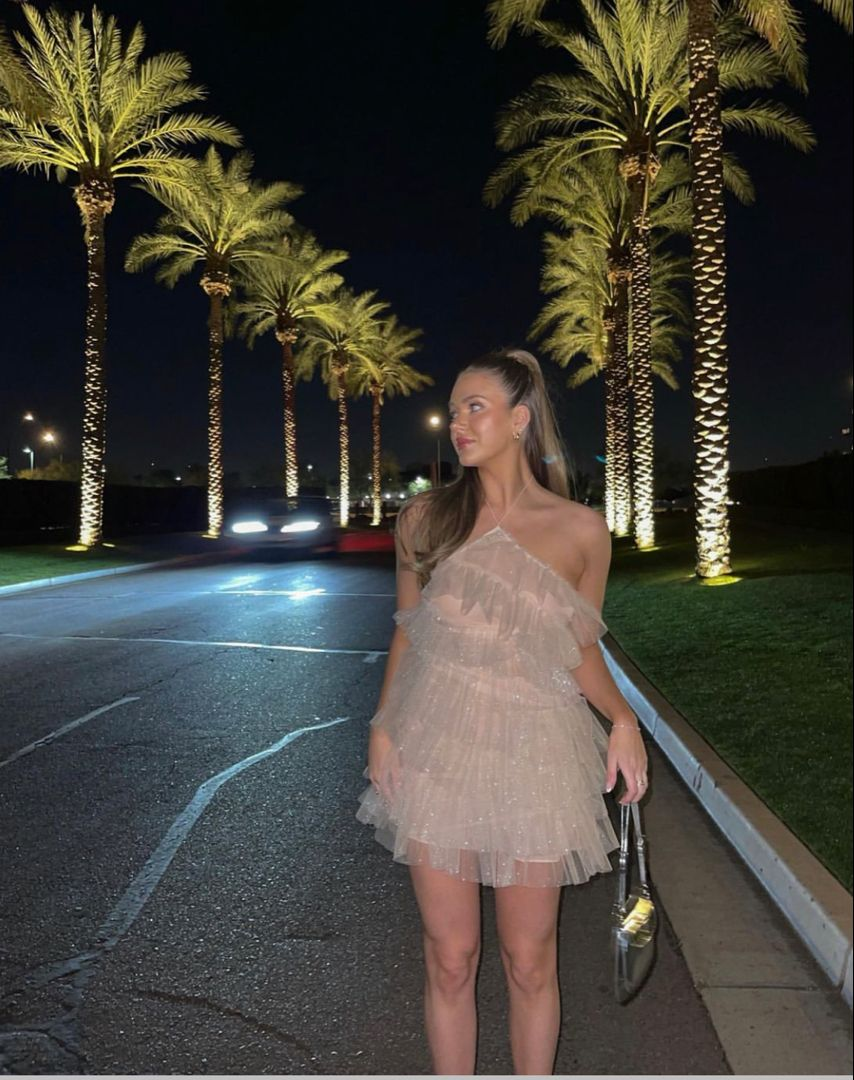 Pretty Halter White Tulle Sequin Layered Formal Homecoming Dress Short Cocktail Dress Birthday Outfits D214