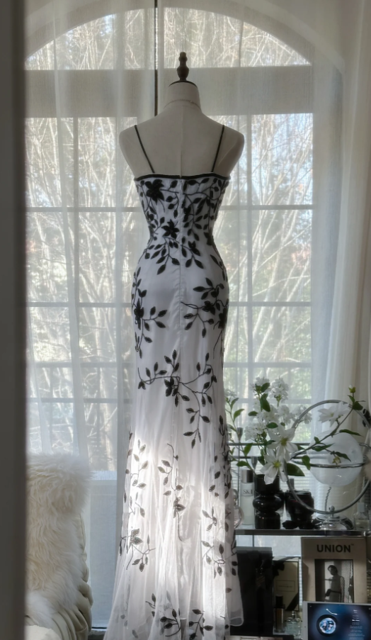Unique Spaghetti Straps White Chiffon Black Beaded Mermaid Long Evening Dress Formal Birthday Party Dress D1793