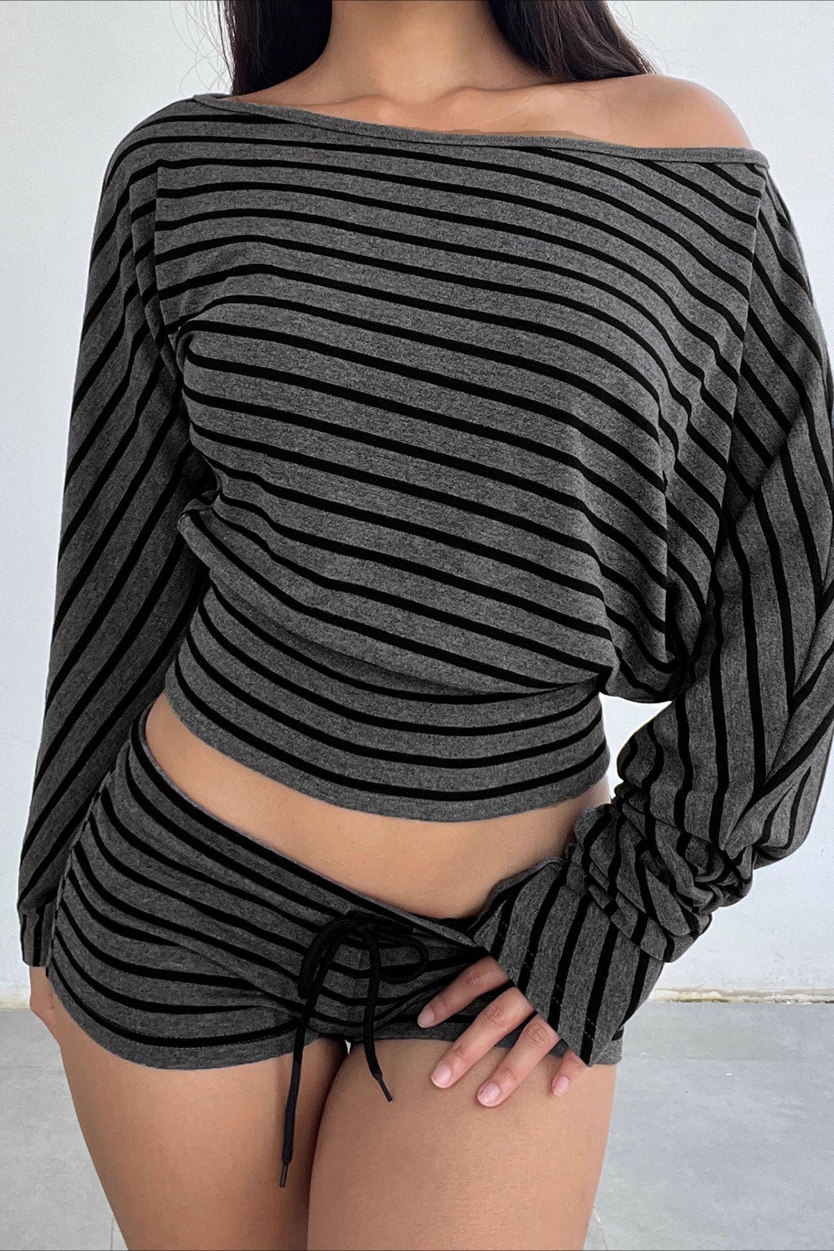 Printed Striped Loose Asymmetric Shoulder Blouse