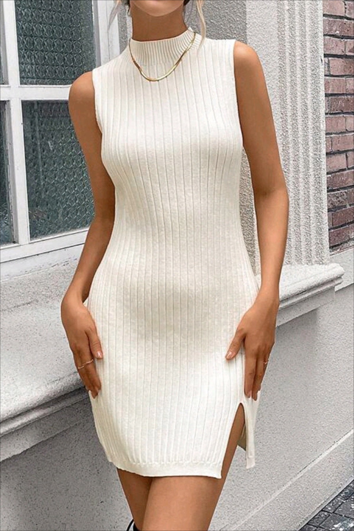Sleeveless Round Neck Knit Sweater Dress S / White