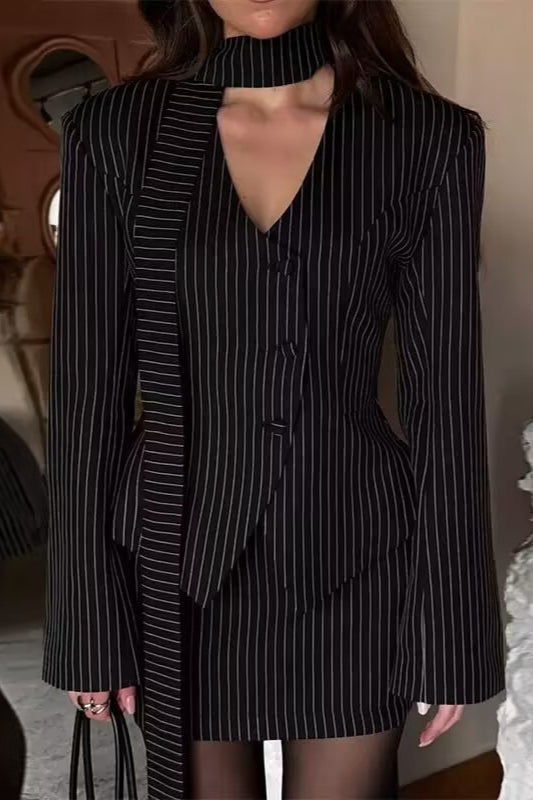Contrast Stripe Print Slim Waist Cinched Two Piece Set