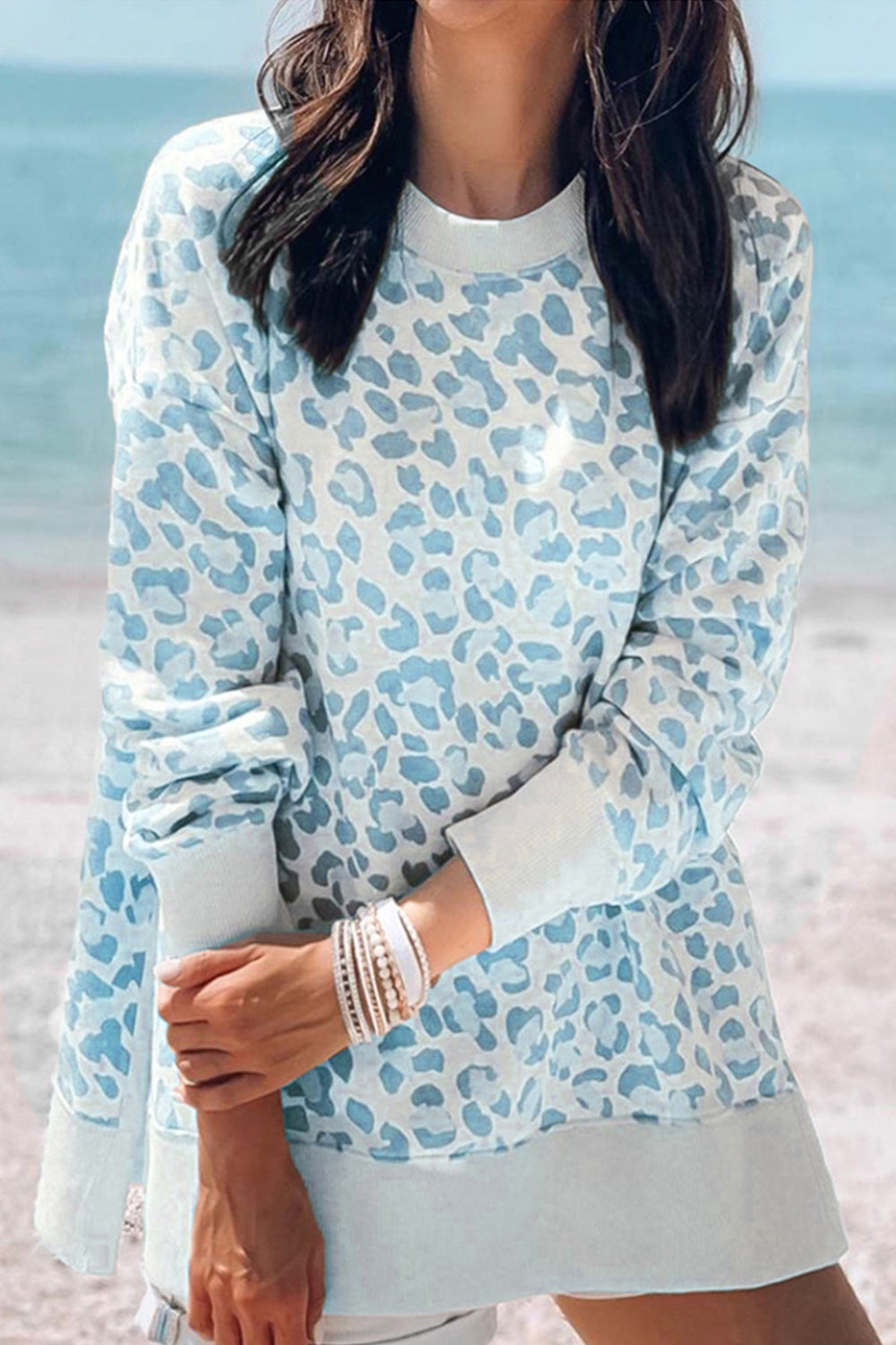 Leopard Print Round Neck Hem Split Top