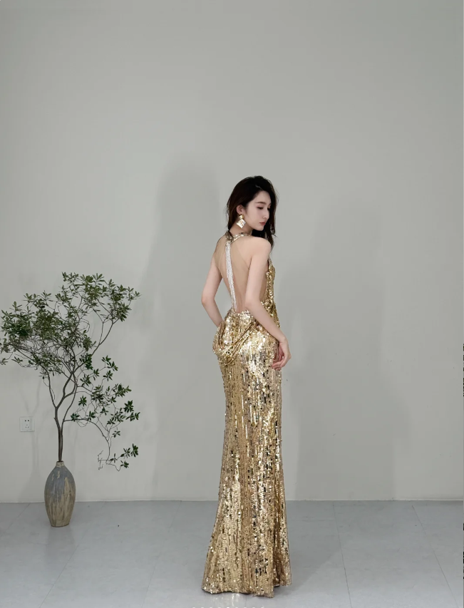 Sparkling Yellow Mermaid Deep V Halter Neck Slit Sequined Long Prom Dress Evening Dress P4125