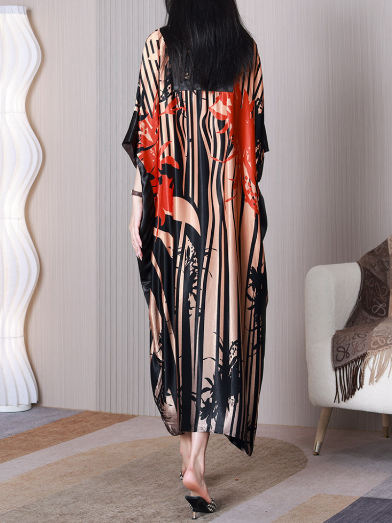 Abstract Print Square Neck Batwing Loose Maxi Dress 2