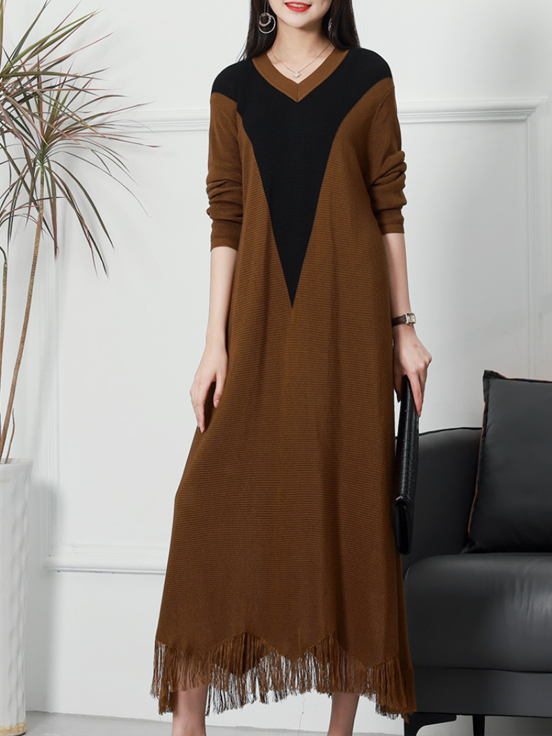 Knitted V-Neck Long Sleeve Tassel Hem A-Line Midi Dress 5