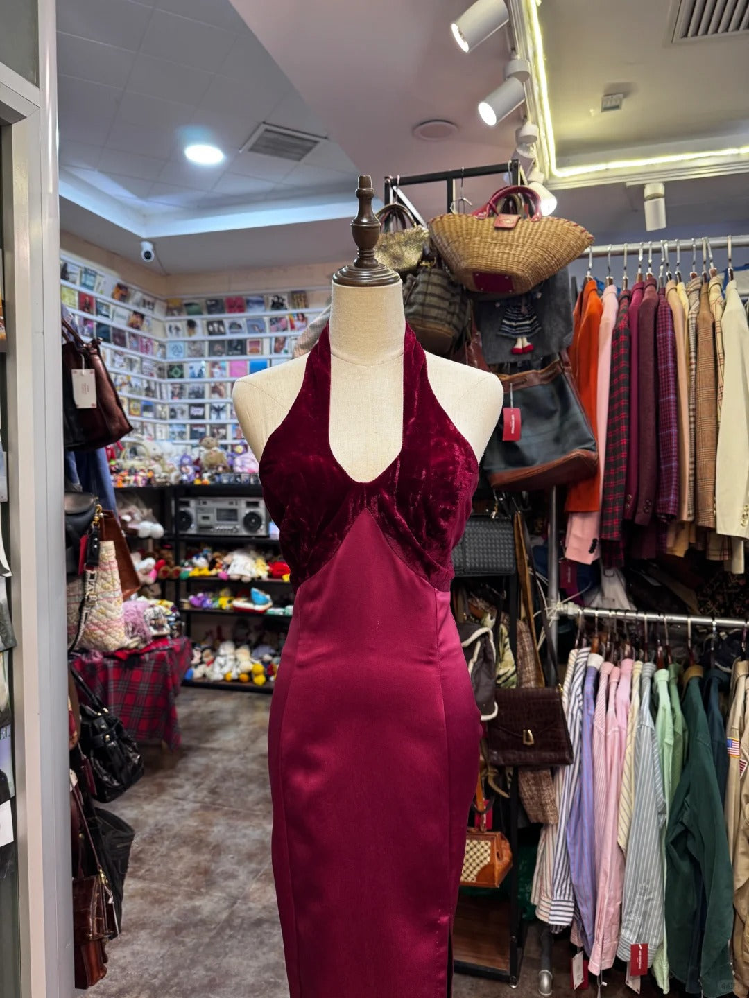 Vintage Burgundy Halter Neck Velvet Satin Long Prom Dress Evening Dress P4138