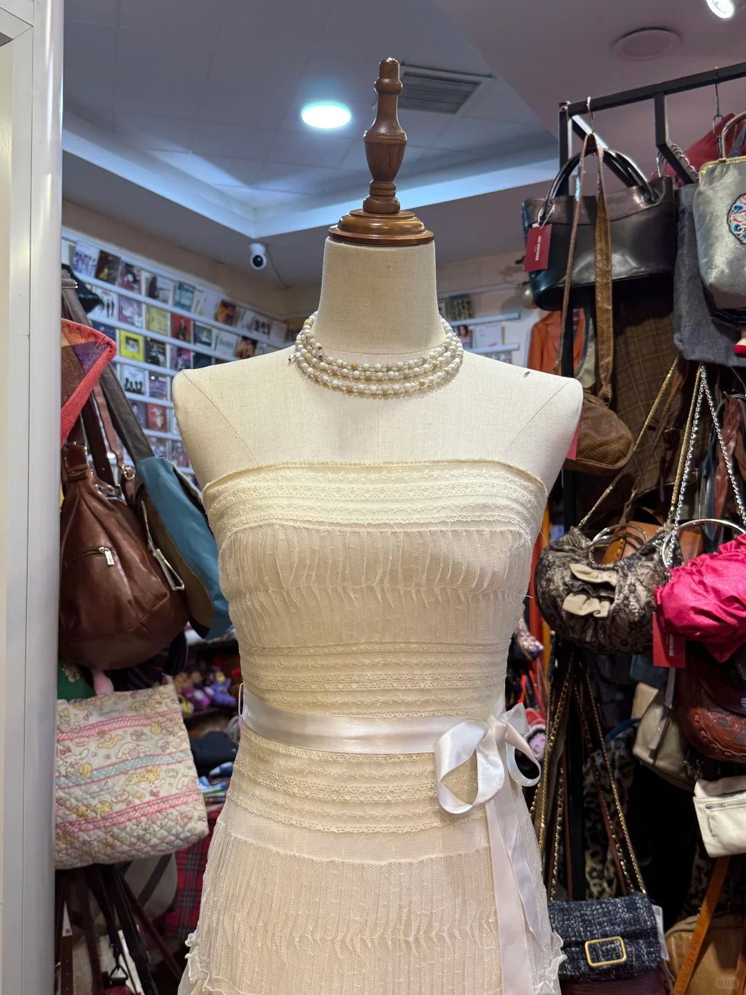 Elegant Ivory Strapless Fitted Waist Feather Lace A-line Prom Dress Evening Dress P4145