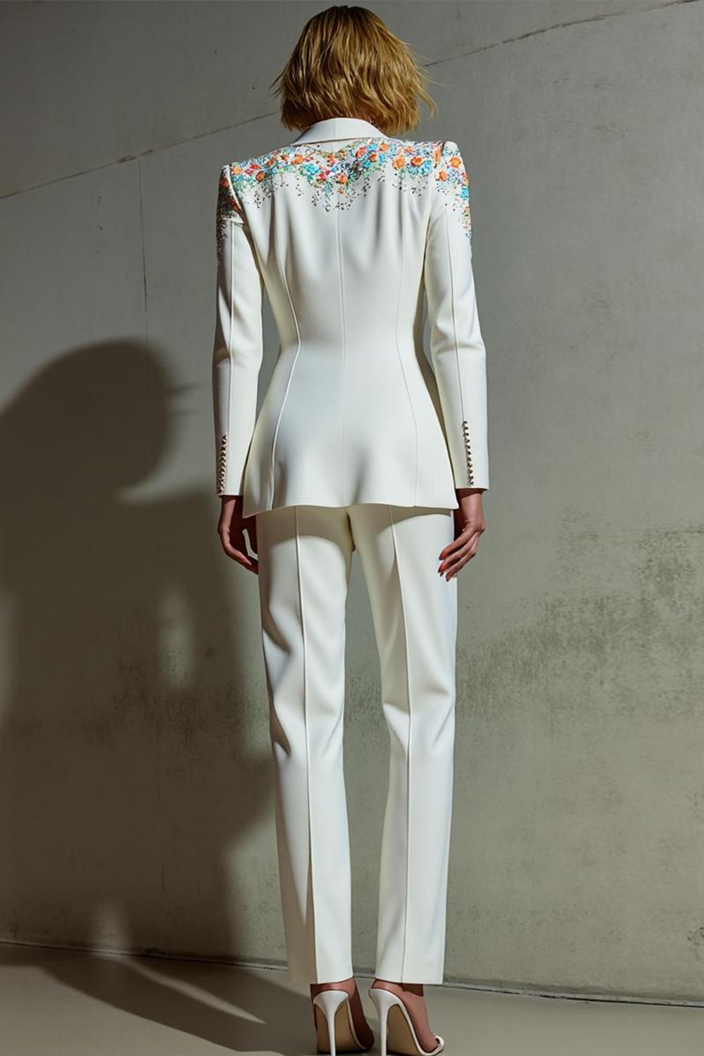 Sparkly 2 Piece Sequins White Shawl Lapel Women Prom Suits with Sleeves