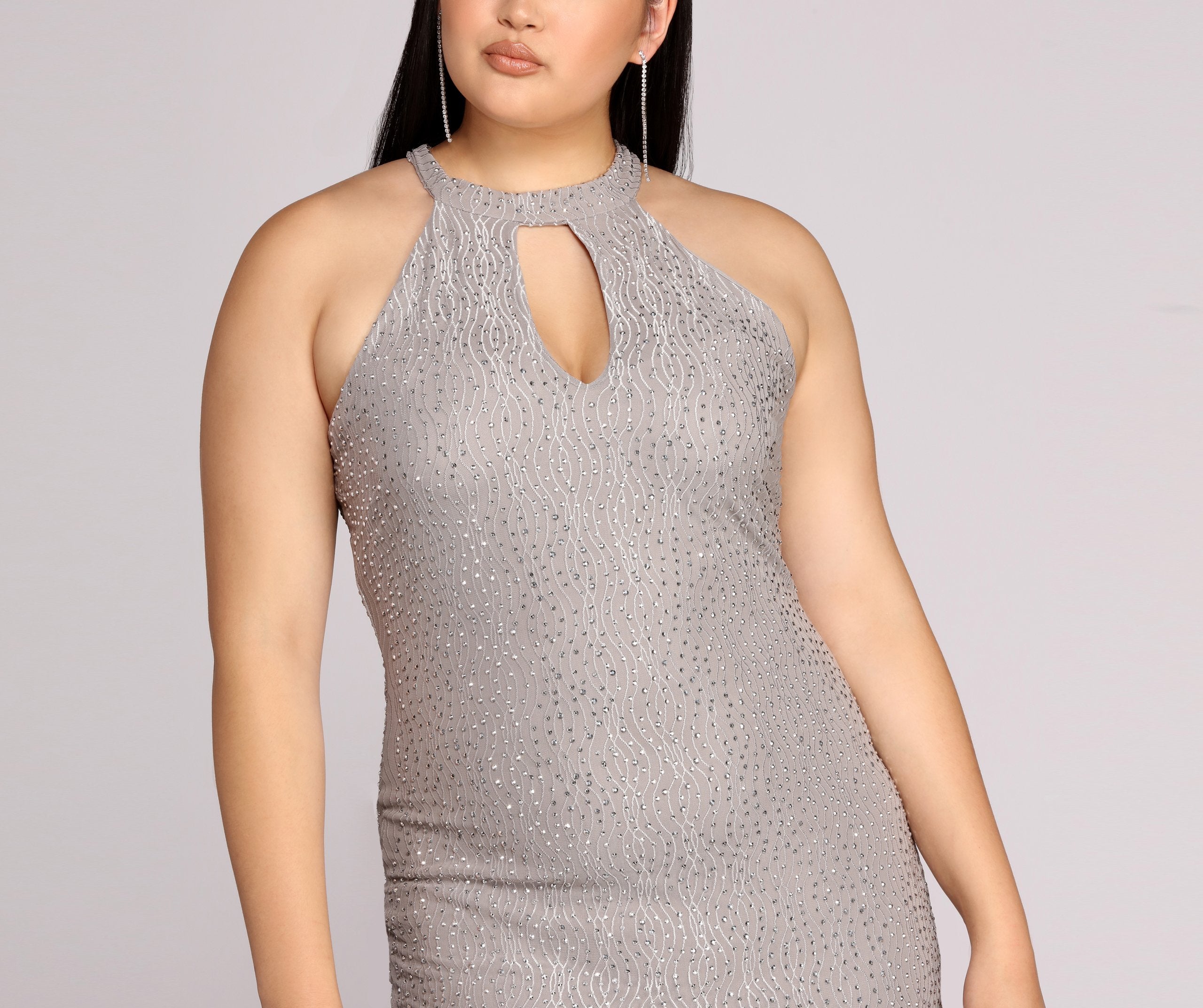 Plus Stunning In Silver Formal Dress - Fashionpara