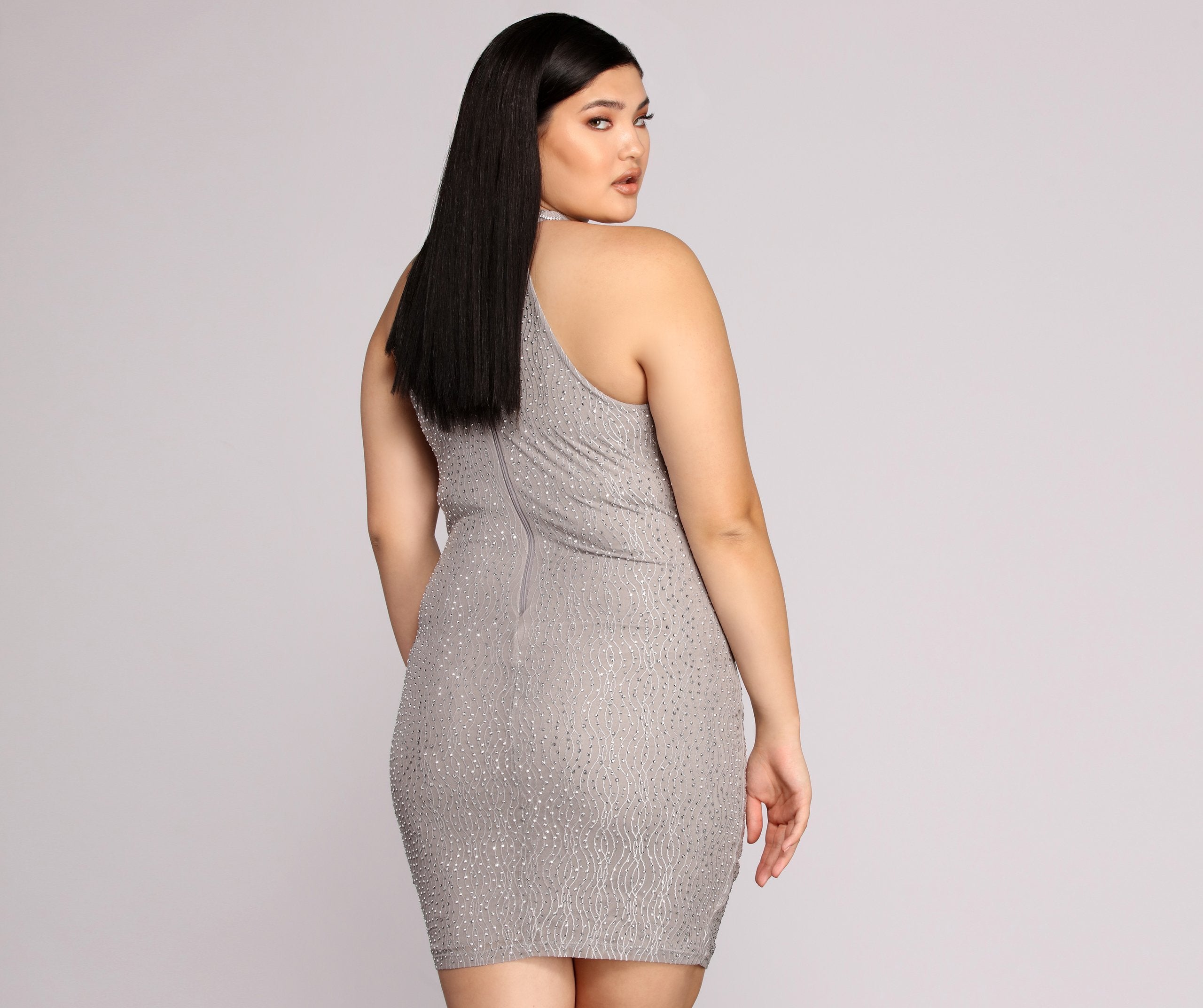 Plus Stunning In Silver Formal Dress - Fashionpara