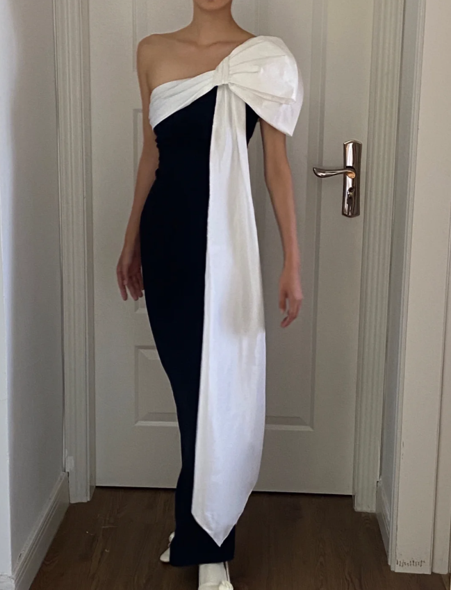 Elegant Black And White Fitted One-Shoulder Satin Long Prom Dress Evening Dress P4158