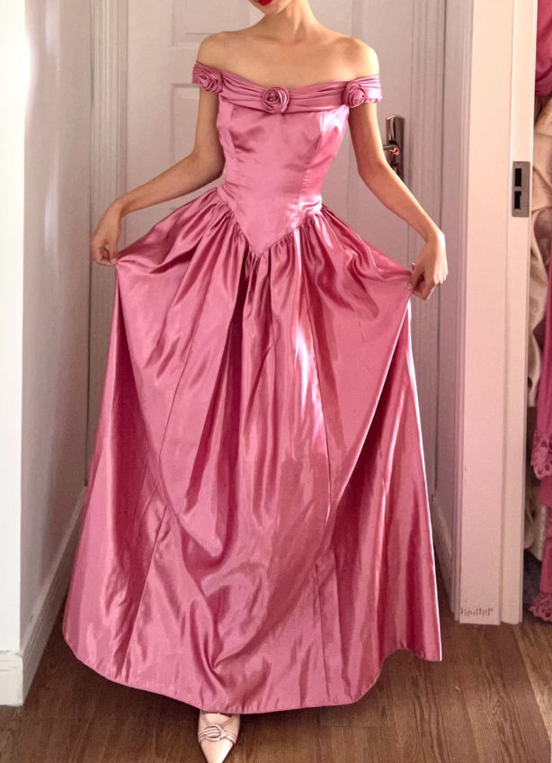 Retro Sweet Pink A-line 3D Floral Off-Shoulder Satin Long Prom Dress Evening Dress P4159