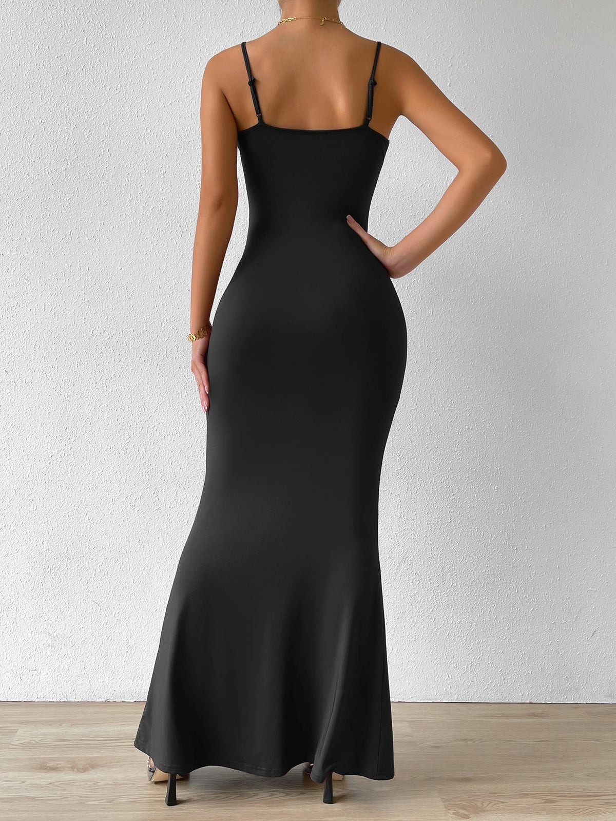 Scoop Neck Strappy Bodycon Mermaid Maxi Dress 3