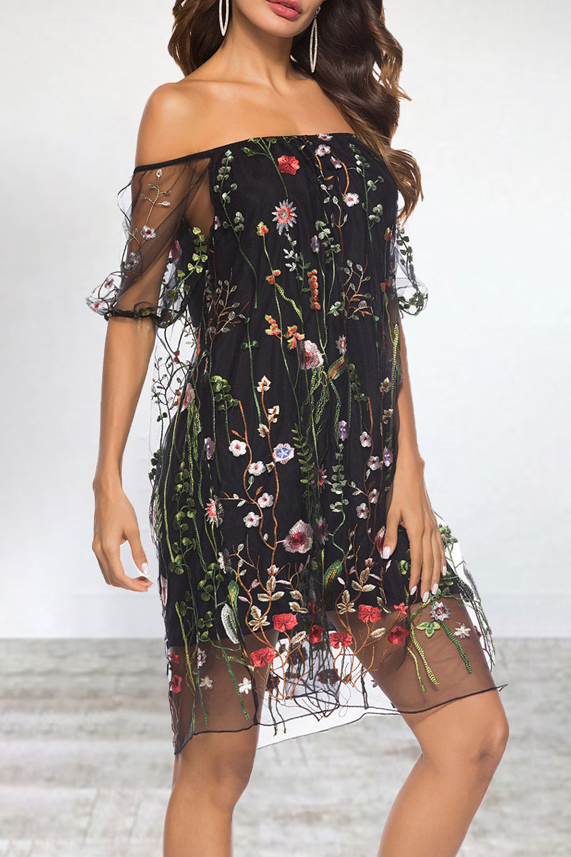 Elegant Animal Flowers Leaves Lace Embroidered Off the Shoulder A Line Dresses - Fashionpara