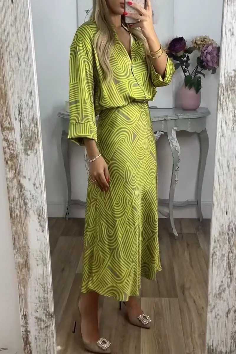 Daily Elegant Geometric Print Buttons Turndown Collar Three Quarter Two Pieces(3 Colors) Fashionpara