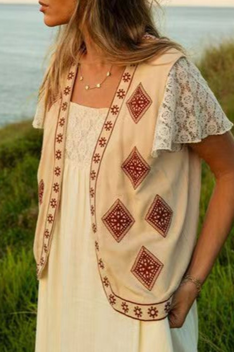 Colorblock Embroidery Cardigan Waistcoat for Stylish Layers