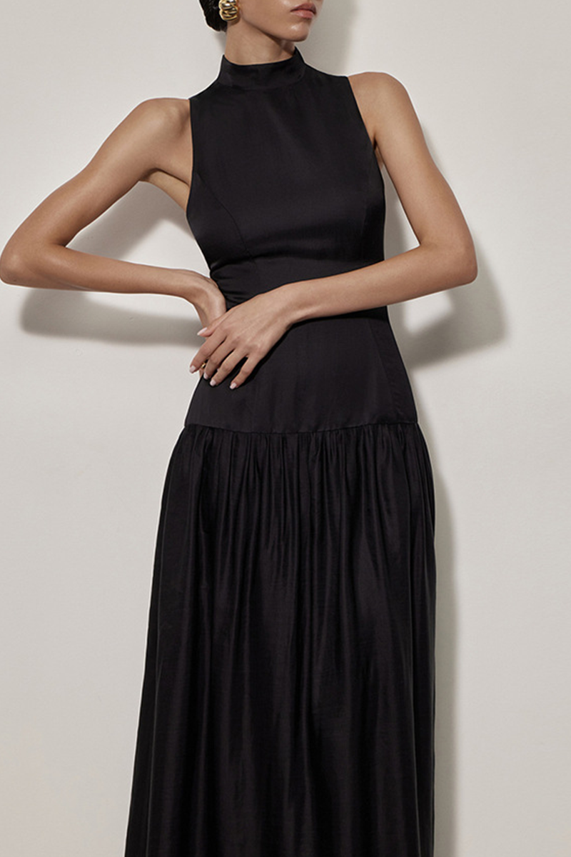 Sexy Backless Ruched Halter Sleeveless Dresses - Fashionpara