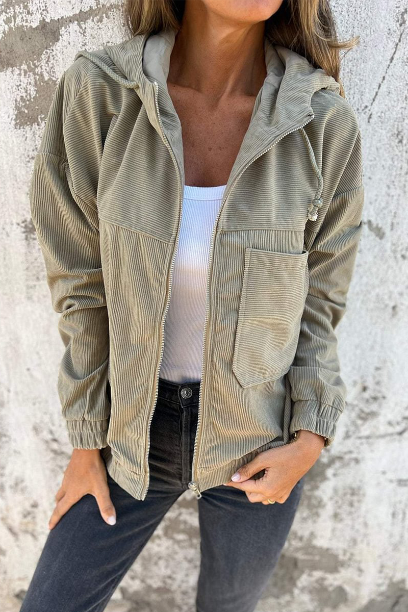 Stylish Hooded Zipper Jacket with Convenient Pockets