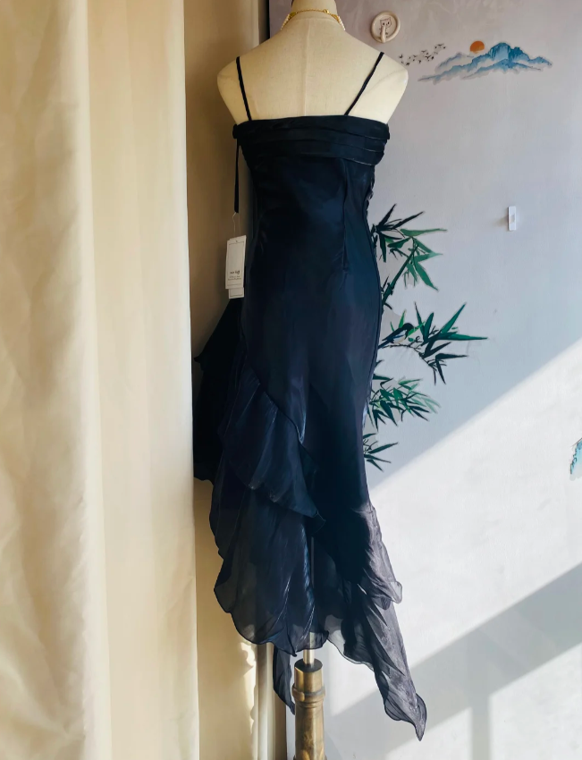 Elegant Black Irregular Pleated Halter Satin Prom Dress Evening Dress P4175