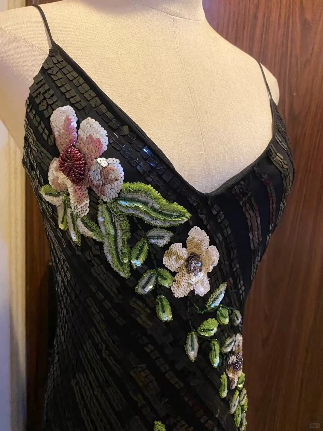 Retro Black Mermaid Deep V Halter Sequined Long Prom Dress Evening Dress P4180