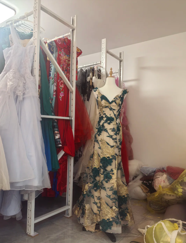 Retro Mermaid V-neck Jacquard Embroidered Long Prom Dress Evening Dress P4194