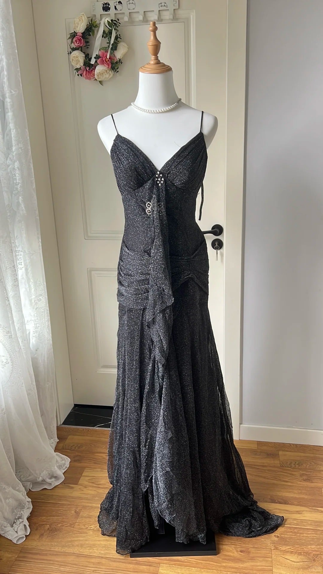 Sexy Silver-black Mermaid Ruffled Deep V Halter Shimmering Long Prom Dress Evening Dress P4197