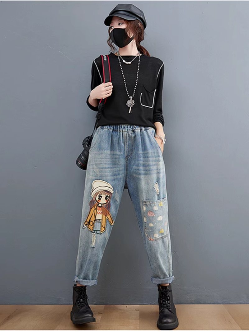 Effortlessly Stylish Cartoon Patch Embroidery Bottom - Fashionpara