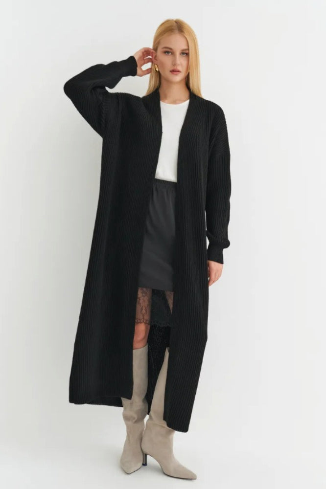 Chic Long-Length Knit Cardigan for Cozy Layering Style