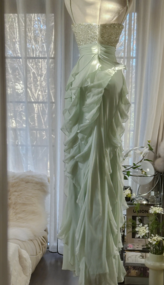 Glamorous Spaghetti Straps Green Beaded Chiffon Ruffles Long Party Dress Evening Gown D1792