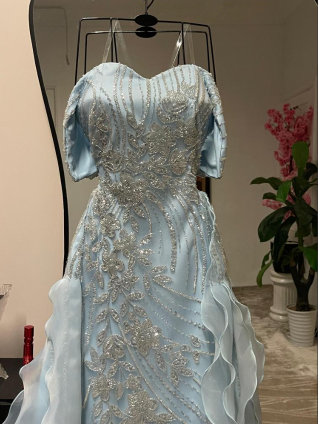 Glamorous Off The Shoulder Blue Satin Sequin Beaded Mermaid Evening Dress Long Prom Gown With Ruffles D1607