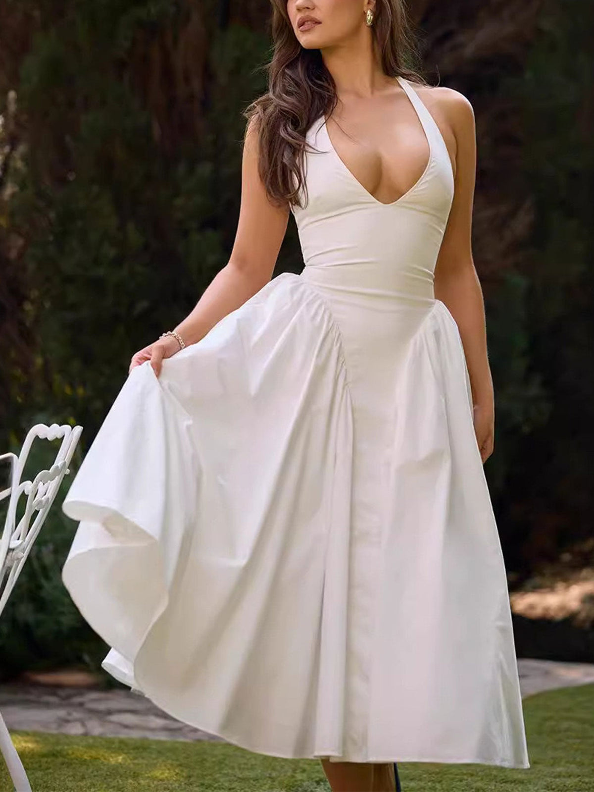 Deep V-Neck Halter Neck Gingham Pleated Midi Dress - View 15