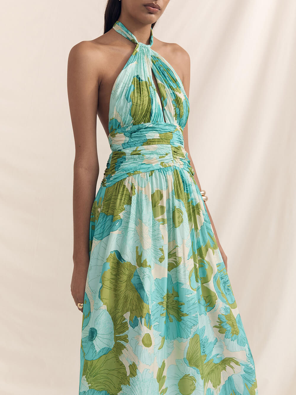 Elegant Versatile Halter Neck Printed Pleated Maxi Dress - Fashionpara