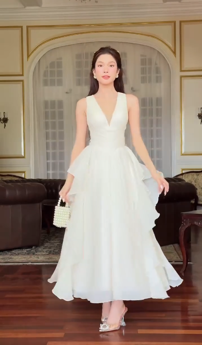 Charming V Neck Chiffon Ruffle White Long party Gown Formal Evening Dress D810