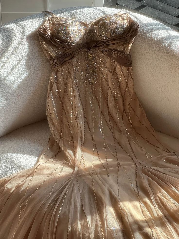 Shiny Vintage Beaded Chiffon Gold Long Prom Dress - Fashionpara