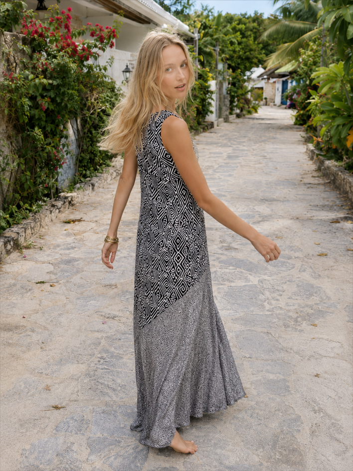 Geometric Print V-Neck Tassel Tie Boho Maxi Dress