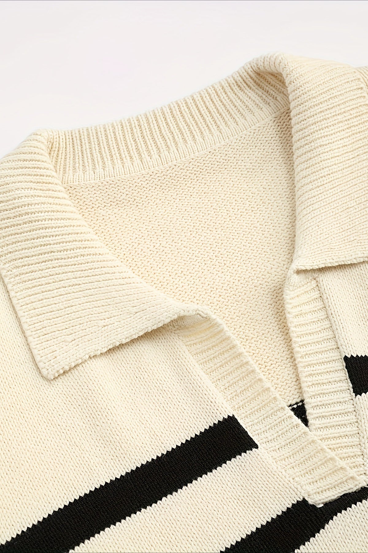 Striped Wool Collar V-Neck Sweater 11