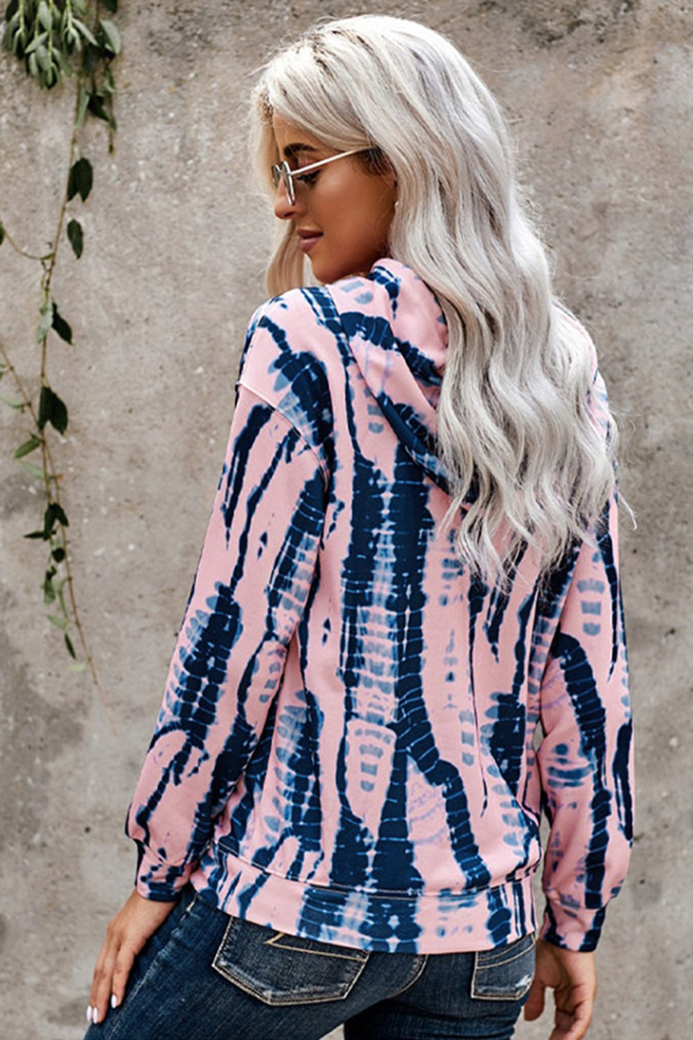 RadyRin Tie-dyed Hooded Pocket Sweater for Cozy Style