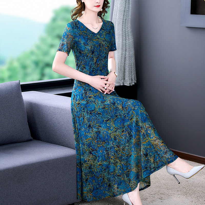 Floral Print V-Neck Long Sleeve Fit and Flare Maxi Dress - View 2