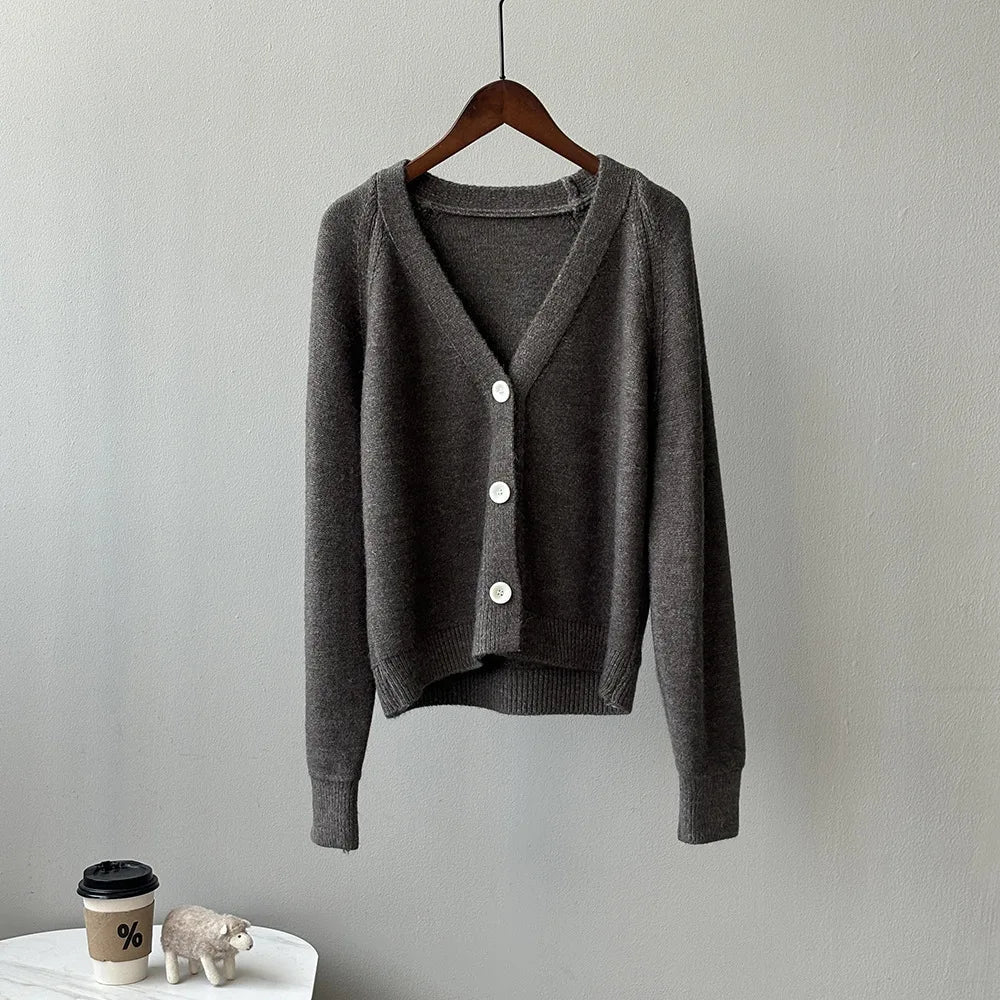 V-Neck Single Button Knitted Green Cape Sweater 7