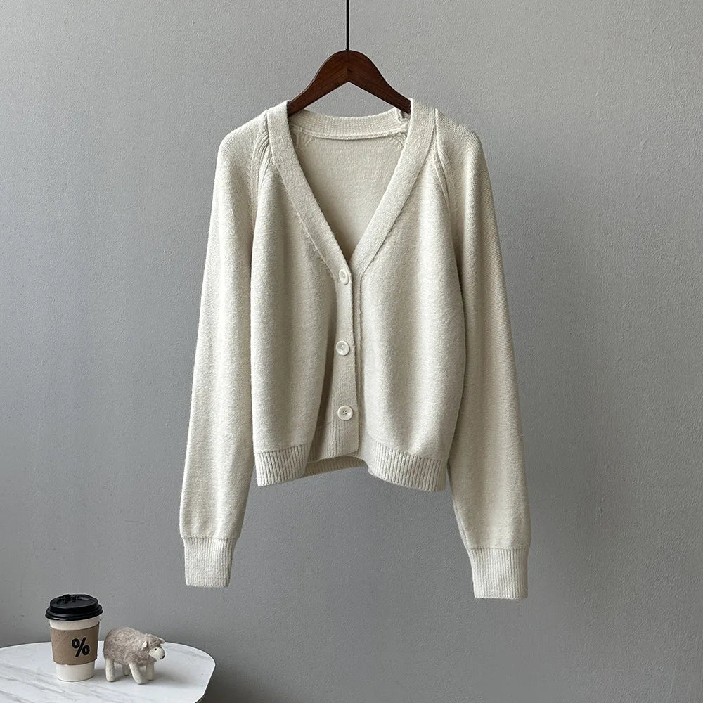 V-Neck Single Button Knitted Green Cape Sweater 8