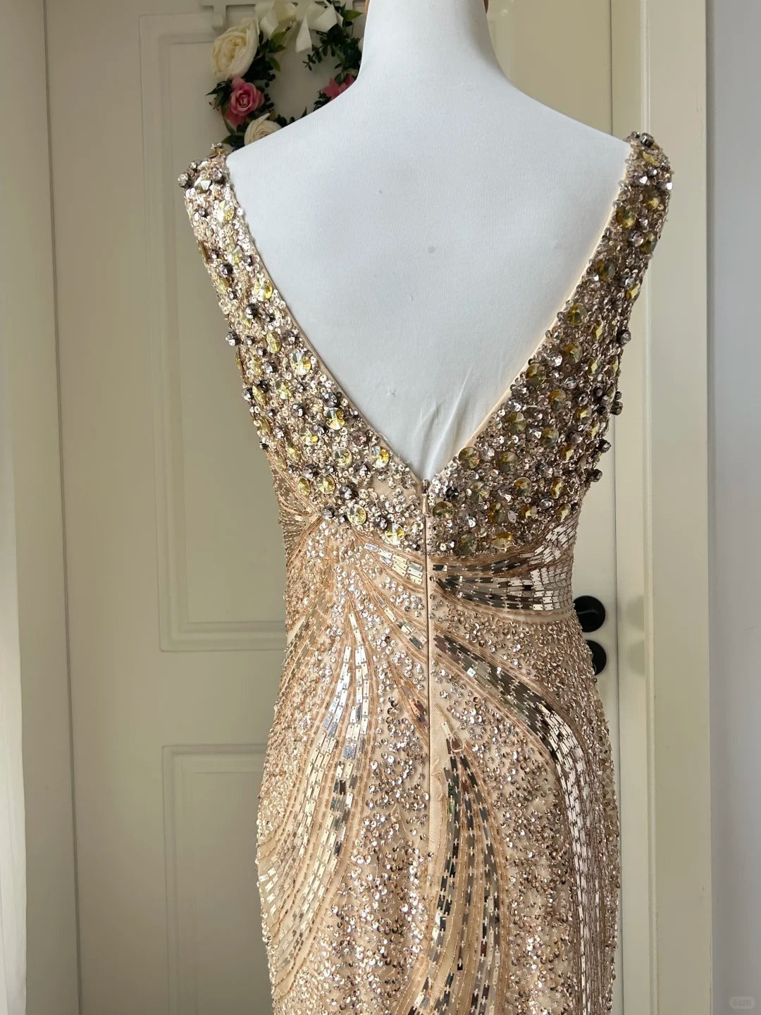 Luxurious Gold V-neck Mermaid Sequined Long Prom Dress Evening Dress P4211